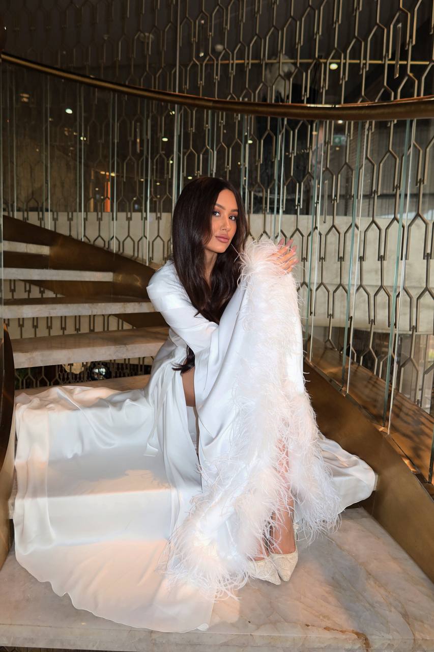 Angelina Feathers Robe